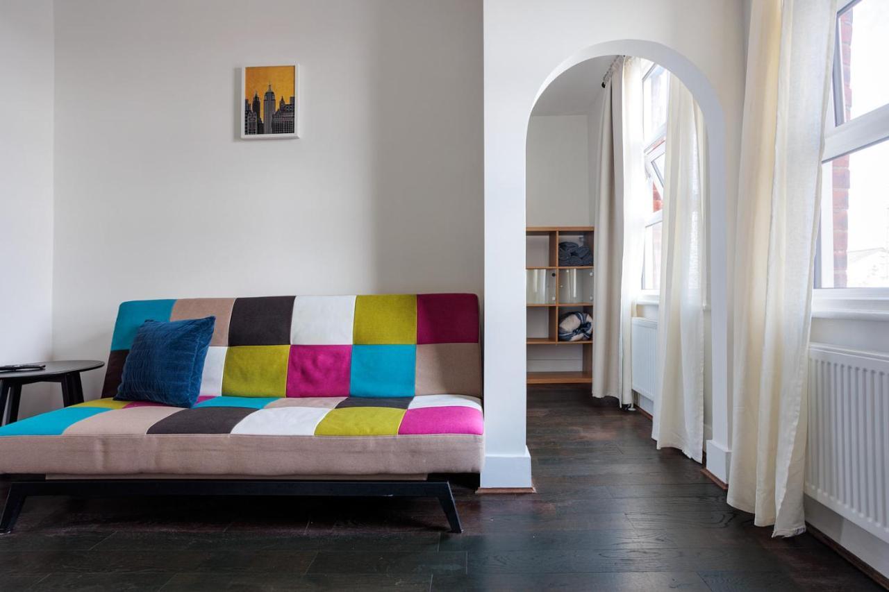 Entire Luxurious Flat Sleeps 4 Persons Apartment London Exterior photo