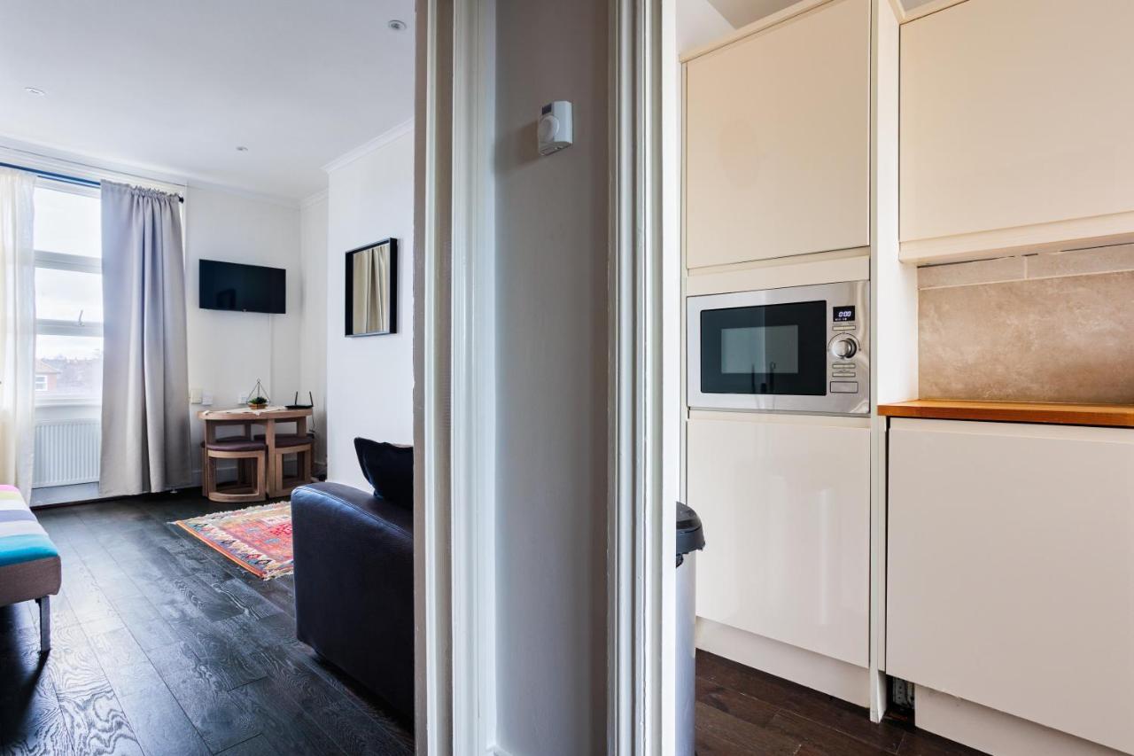 Entire Luxurious Flat Sleeps 4 Persons Apartment London Exterior photo