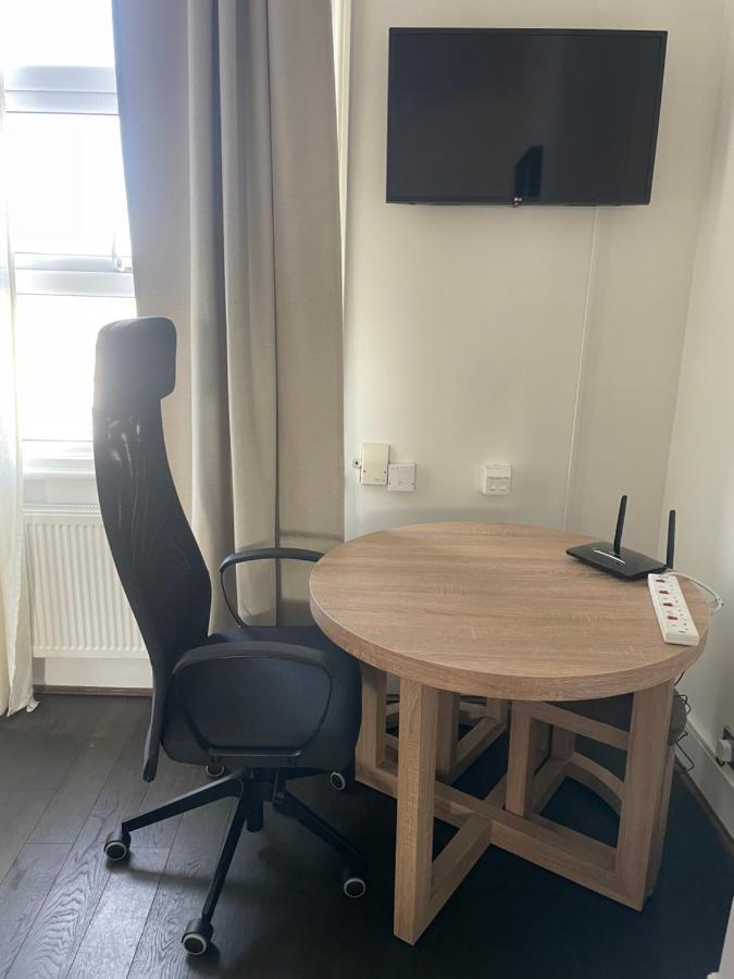 Entire Luxurious Flat Sleeps 4 Persons Apartment London Exterior photo