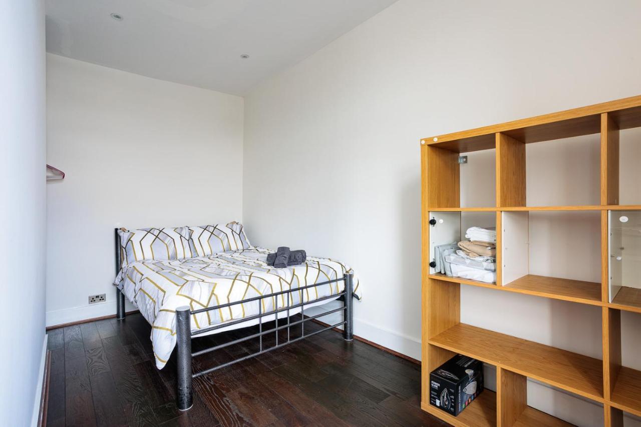 Entire Luxurious Flat Sleeps 4 Persons Apartment London Exterior photo