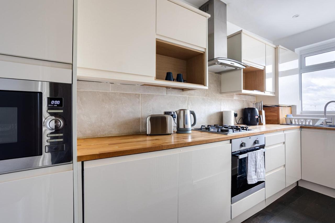 Entire Luxurious Flat Sleeps 4 Persons Apartment London Exterior photo